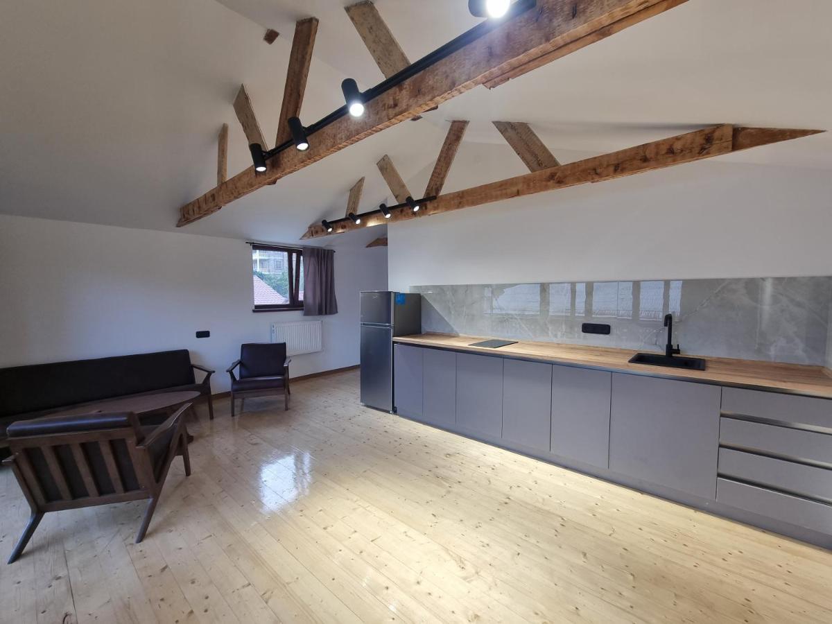 The Penthouse ,Apartment With 2 Bedrooms,Whole Apartment, Апартмент Целиком 딜리잔 외부 사진