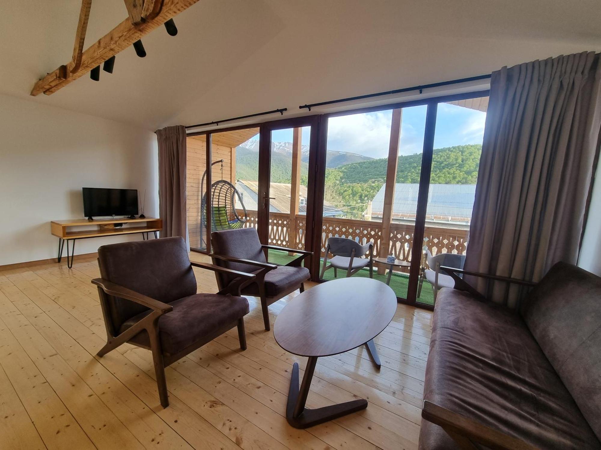 The Penthouse ,Apartment With 2 Bedrooms,Whole Apartment, Апартмент Целиком 딜리잔 외부 사진